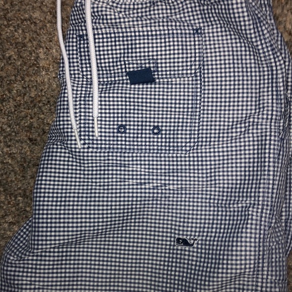 Boys XL vineyard vines bathing suit - Picture 4 of 4